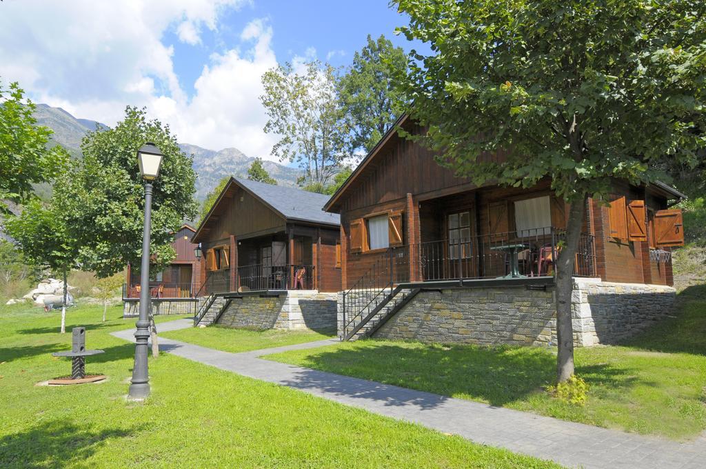 Bungalows La Borda D'Arnaldet Villanova Exterior photo