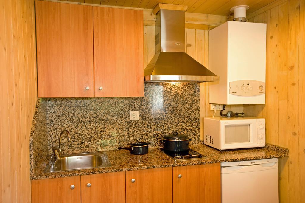 Bungalows La Borda D'Arnaldet Villanova Exterior photo