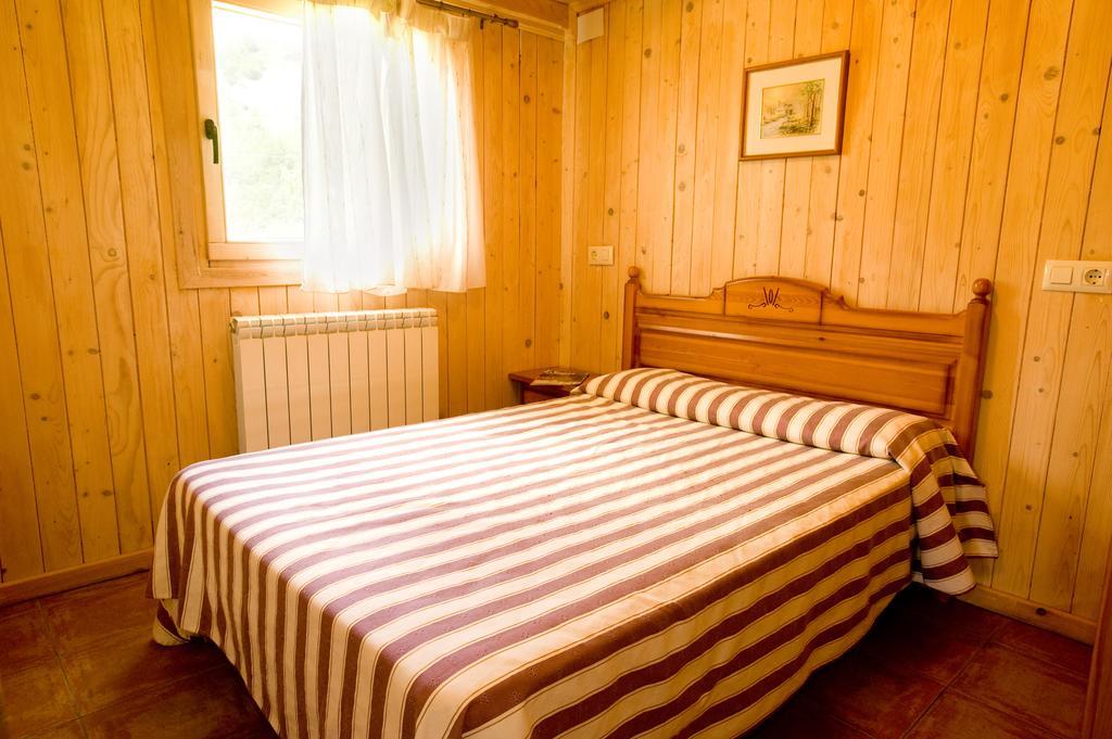 Bungalows La Borda D'Arnaldet Villanova Exterior photo